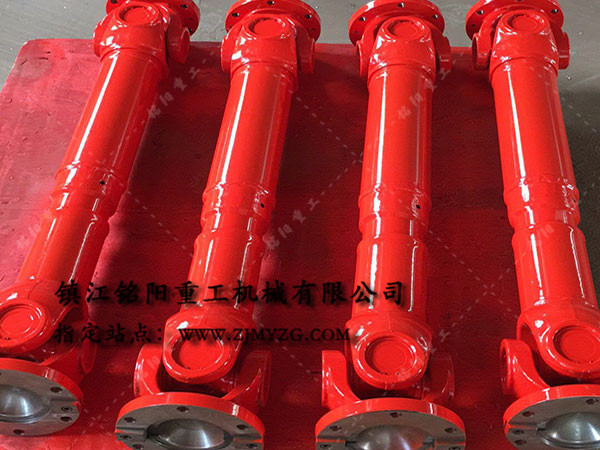 新式整體叉頭式萬向聯(lián)軸器是冶金、軋鋼等機(jī)械設(shè)備的優(yōu)選傳動(dòng)件-萬向聯(lián)軸器